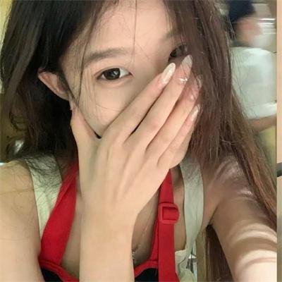 最近，妹妹的样子有点怪